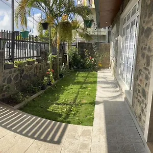 https://tailors-cottage.kandyhotelsnow.com